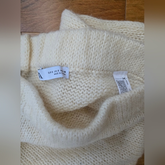 Zara skirt - Picture 2 of 4